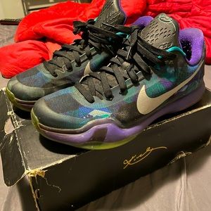 Kobe X Overcome Shoes